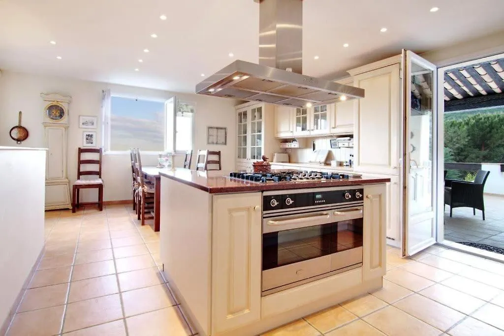 South Of France Villa Carros